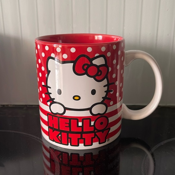 Hello Kitty Other - Hello Kitty by Sanrio 20 oz mug Red & White Polka dots Stripes NWT